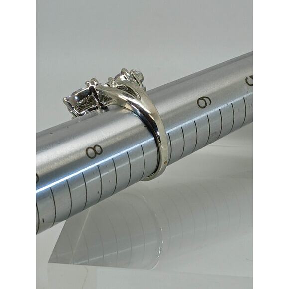 Vintage Ring Size 7 Silver Tone White Gold GP Brilliant Sim Diamond CZ Cocktail - Picture 9 of 10